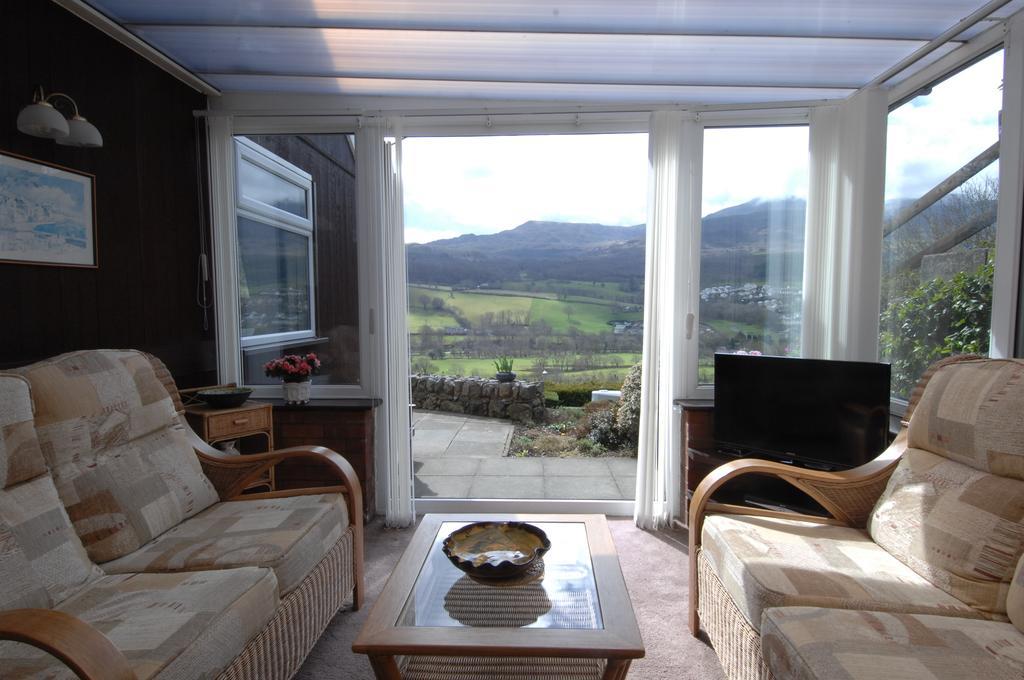 Dwy Olwyn Hotell Dolgellau Eksteriør bilde